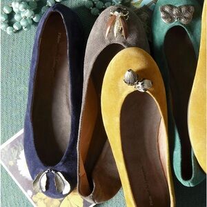 ANTHROPOLOGIE Trinket Pilcro Letterpress Suede Flats Sz 9